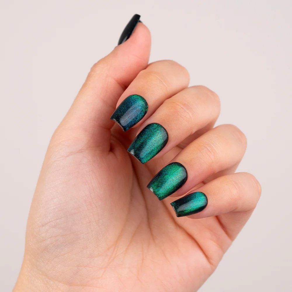 Esmalte semipermanente Cat Eye Velvet Emerald #301 - Image 5