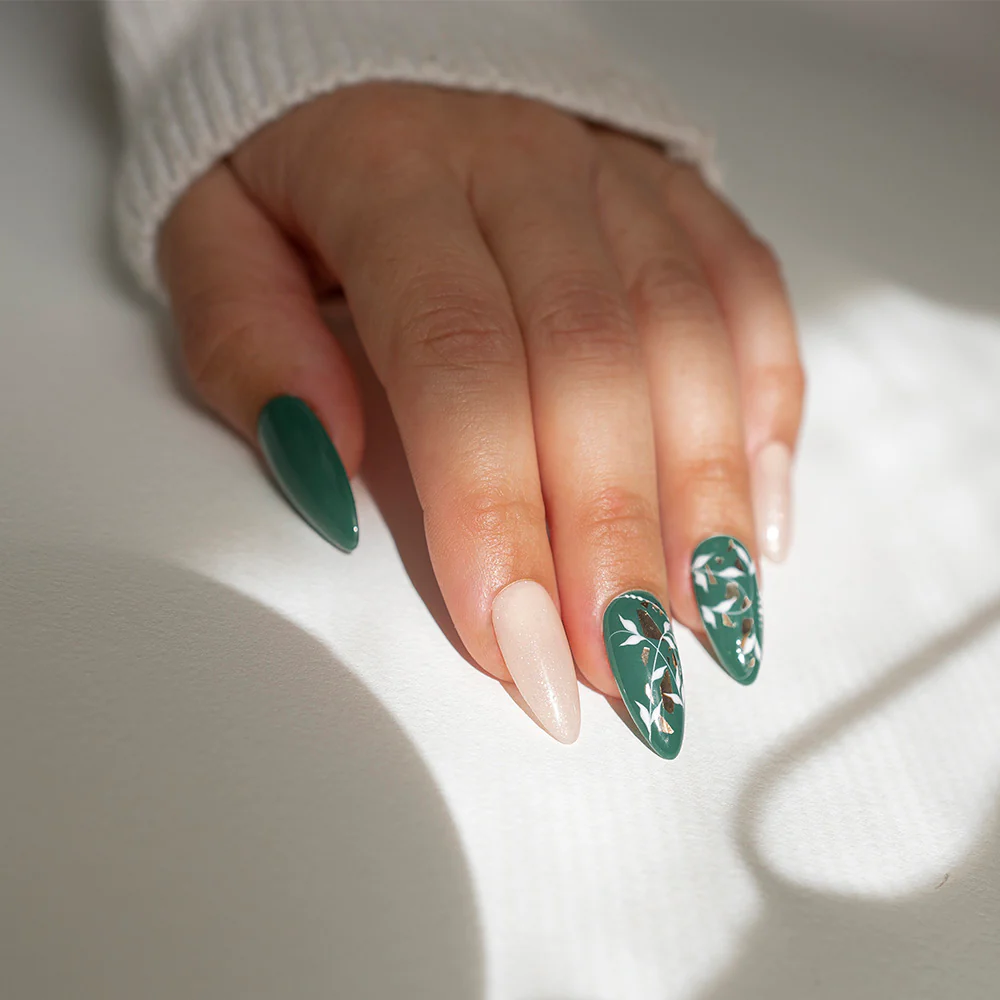 Esmalte semipermanente ULTRAMARINE GREEN #163 - Image 3